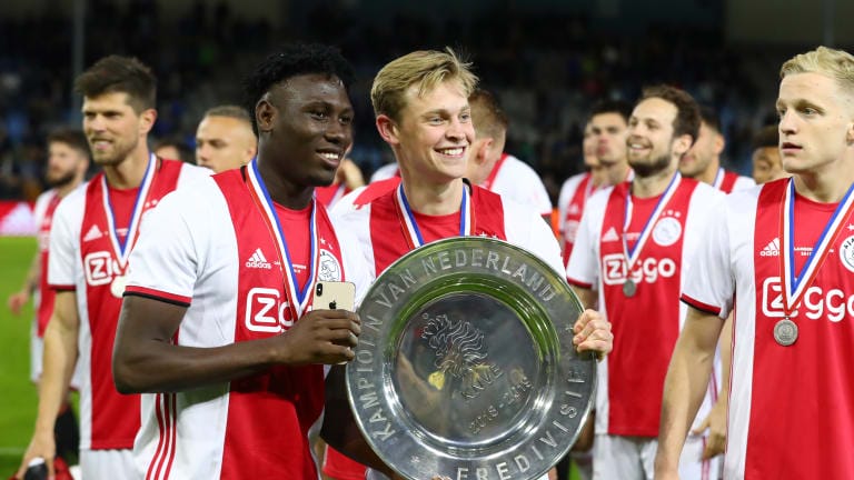 Lassina Traore of Ajax and Frenkie de Jong of Ajax celebrate