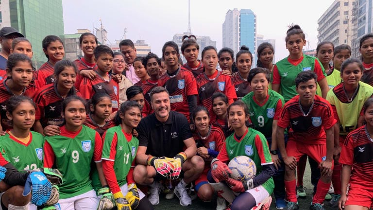 Julio Cesar in Bangladesh