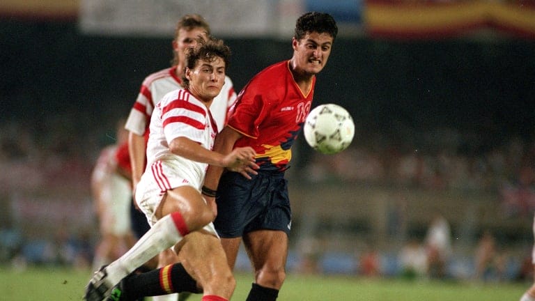 1992 Olympic Games, Barcelona, Spain, Football Final, Spain 3 v Poland 2, Spain's Kiko is tackled by Poland's Piotr Swierczensk