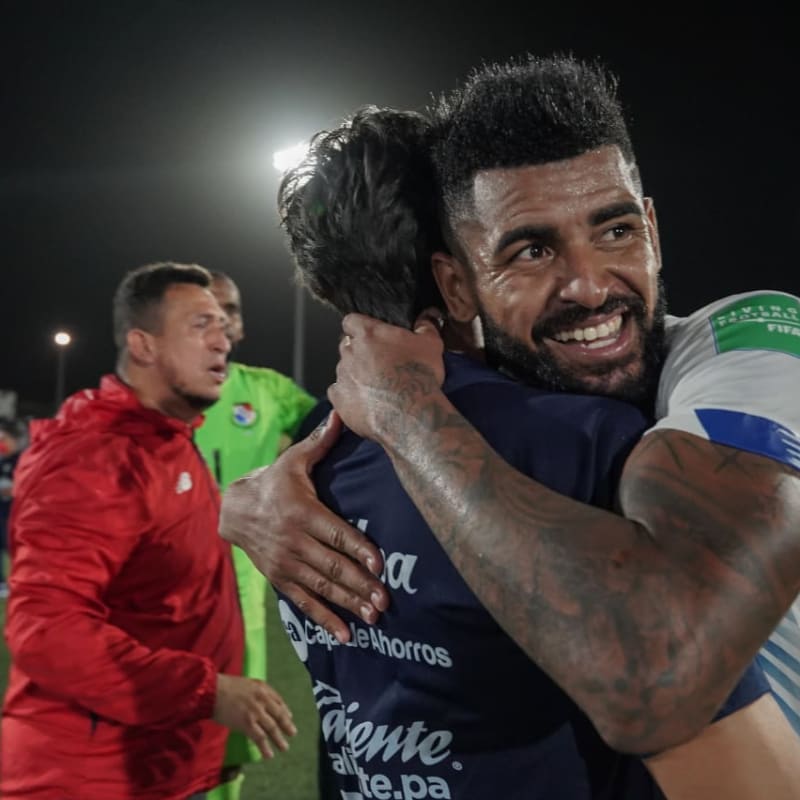Panama players celebrate after advancing to the final phase of the Concacaf Qualifier for Qatar 2022 (Photo: @Fepafut)