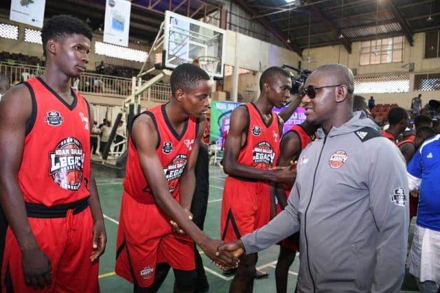 Yemi Alade, Peter Okoye, Reekado Banks tease Kano fans in Noah Dallaji Legacy Basketball Tournament Yemi Alade, Peter Okoye, Reekado Banks tease Kano fans in Noah Dallaji Legacy Basketball Tournament